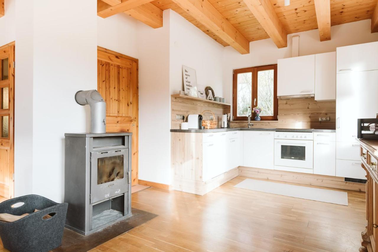 Mirnockahoi - Familienfreundliches Ferienhaus Fuer 4 Erwachsene, Maritimes Bergerlebnis, Panoramablick Von Terrasse Und Balkon, Carinthia, Millstaettersee Ferndorf Exterior photo