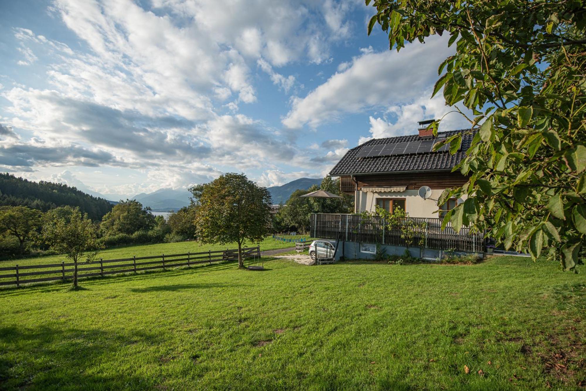 Mirnockahoi - Familienfreundliches Ferienhaus Fuer 4 Erwachsene, Maritimes Bergerlebnis, Panoramablick Von Terrasse Und Balkon, Carinthia, Millstaettersee Ferndorf Exterior photo